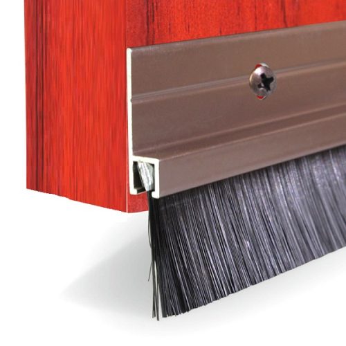 DOMINO 1M DOOR BOTTOM SEAL - BRUSH